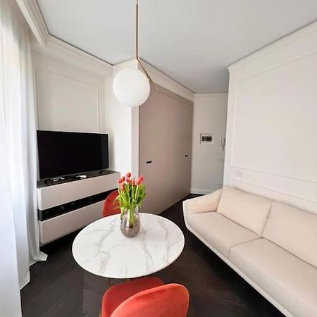 Elegante Appartamento In Zona Tortona-Solari Milano Eksteriør billede