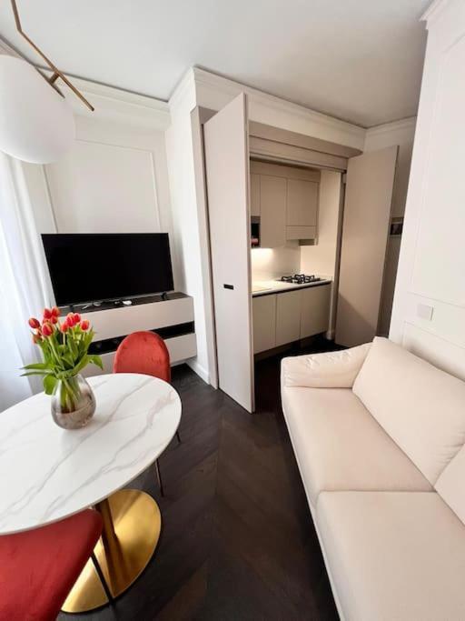 Elegante Appartamento In Zona Tortona-Solari Milano Eksteriør billede